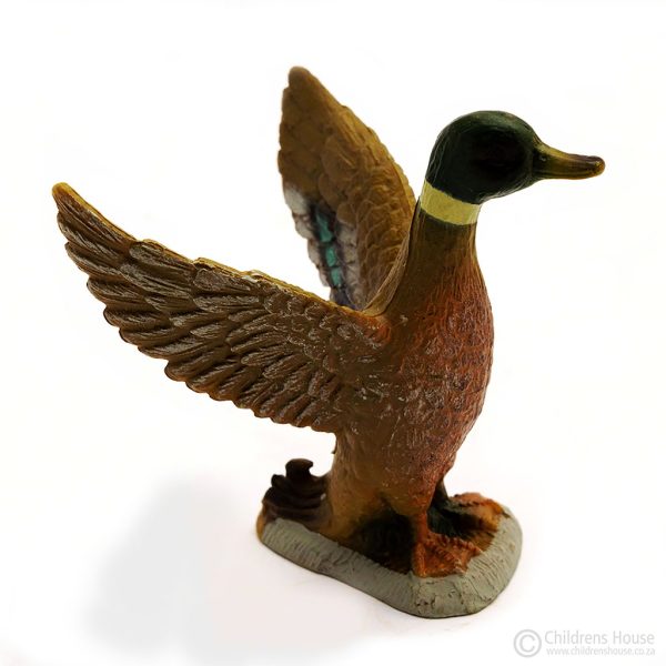 The featured image is of a Mallard duck who is flapping their wings. The duck is part of the flock or family of ducks. This language object, forms part of an activity known as The Farm in the Montessori Language Curriculum. It can be purchased individually, or as part of the complete Farm activity.