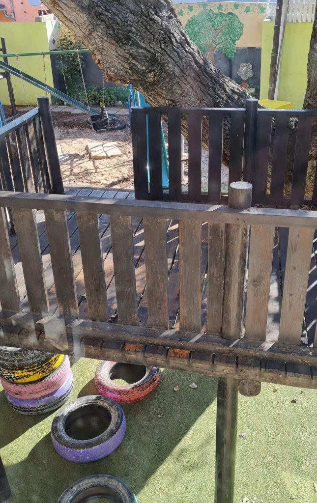 Shereens Montessori Pre-primary school accepts pupils from 0 to 9 years of age. The picture displays outdoors equipment for the children to climb on.